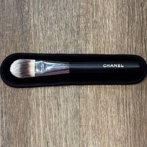 Chanel Makeup Brush Chanel Foundation Brush Chanel Brush “6”